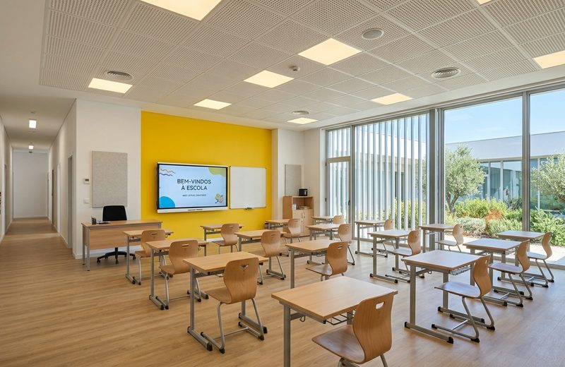 Obras de remodelação e pintura em escolas, colégios e edifícios públicos em Leiria — Brico Bom